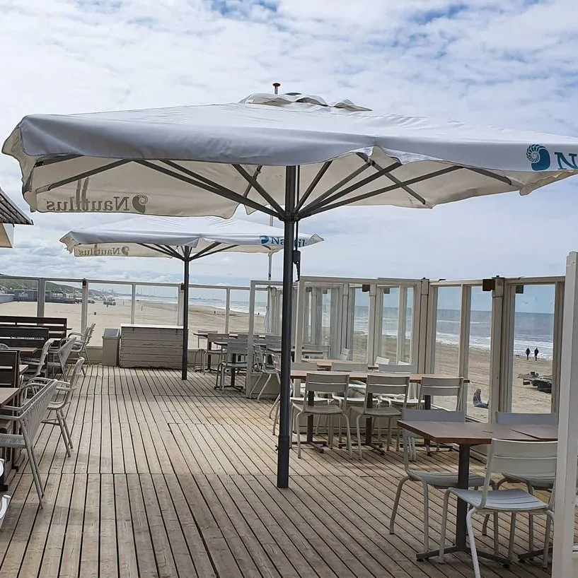 nautilus Horeca parasol reclamebedrukking Karin